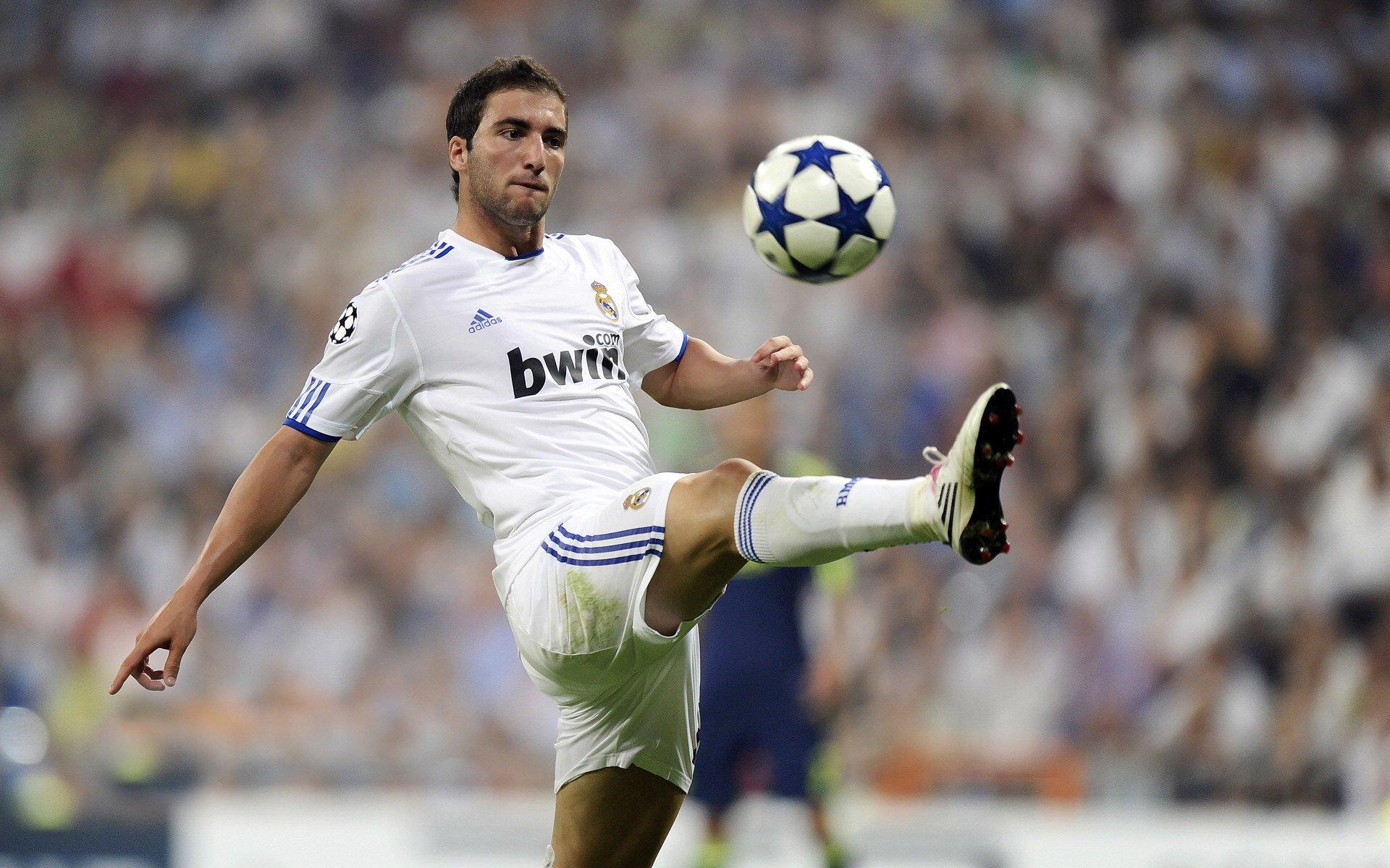 德甲焦点战，3-2绝杀霍村，科瓦奇盛赞球队斗志，直言胜利需拼